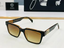 Picture of Versace Sunglasses _SKUfw55116793fw